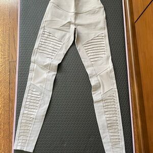 ALO Yoga Moto Leggings with Ribbed Detail